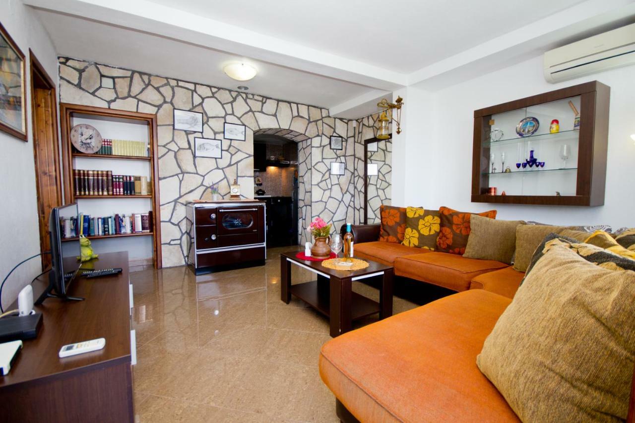 Apartments Dora โดบราวอดา ภายนอก รูปภาพ