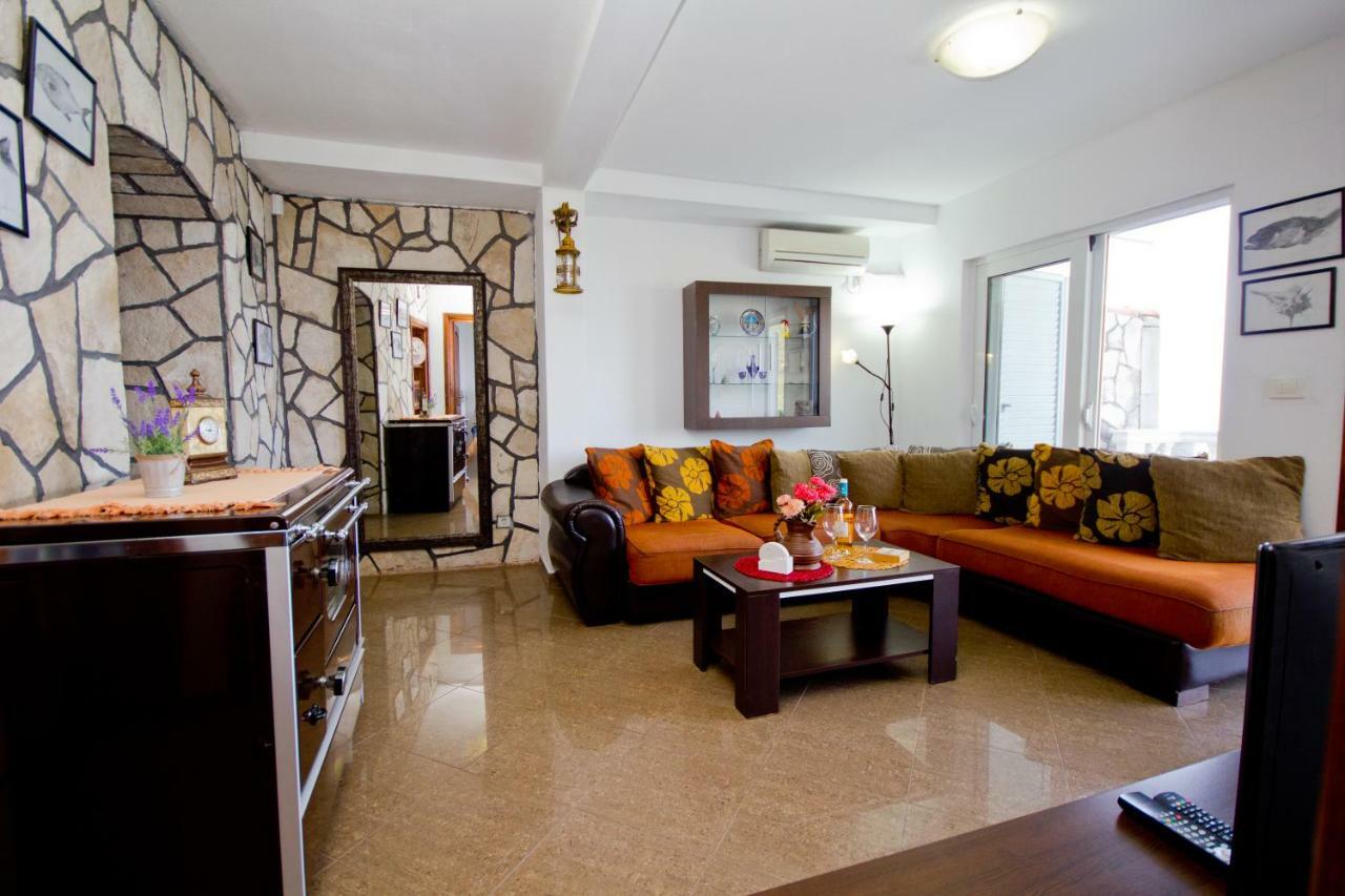 Apartments Dora โดบราวอดา ภายนอก รูปภาพ