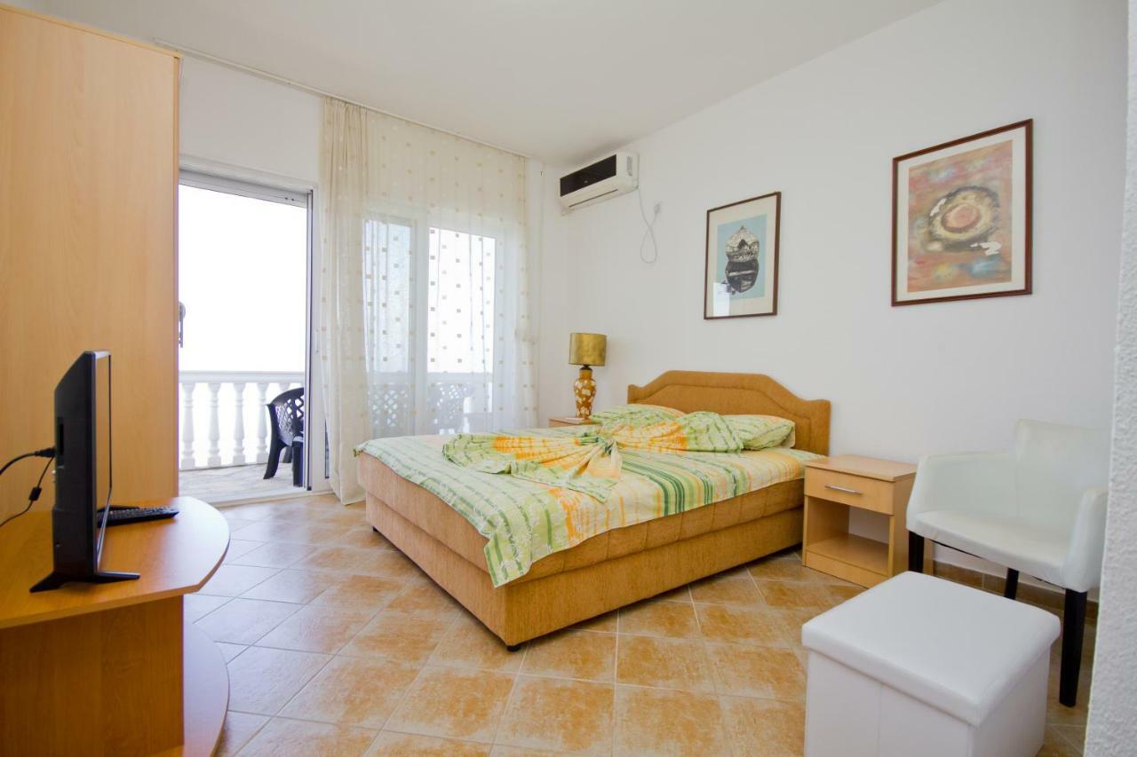 Apartments Dora โดบราวอดา ภายนอก รูปภาพ